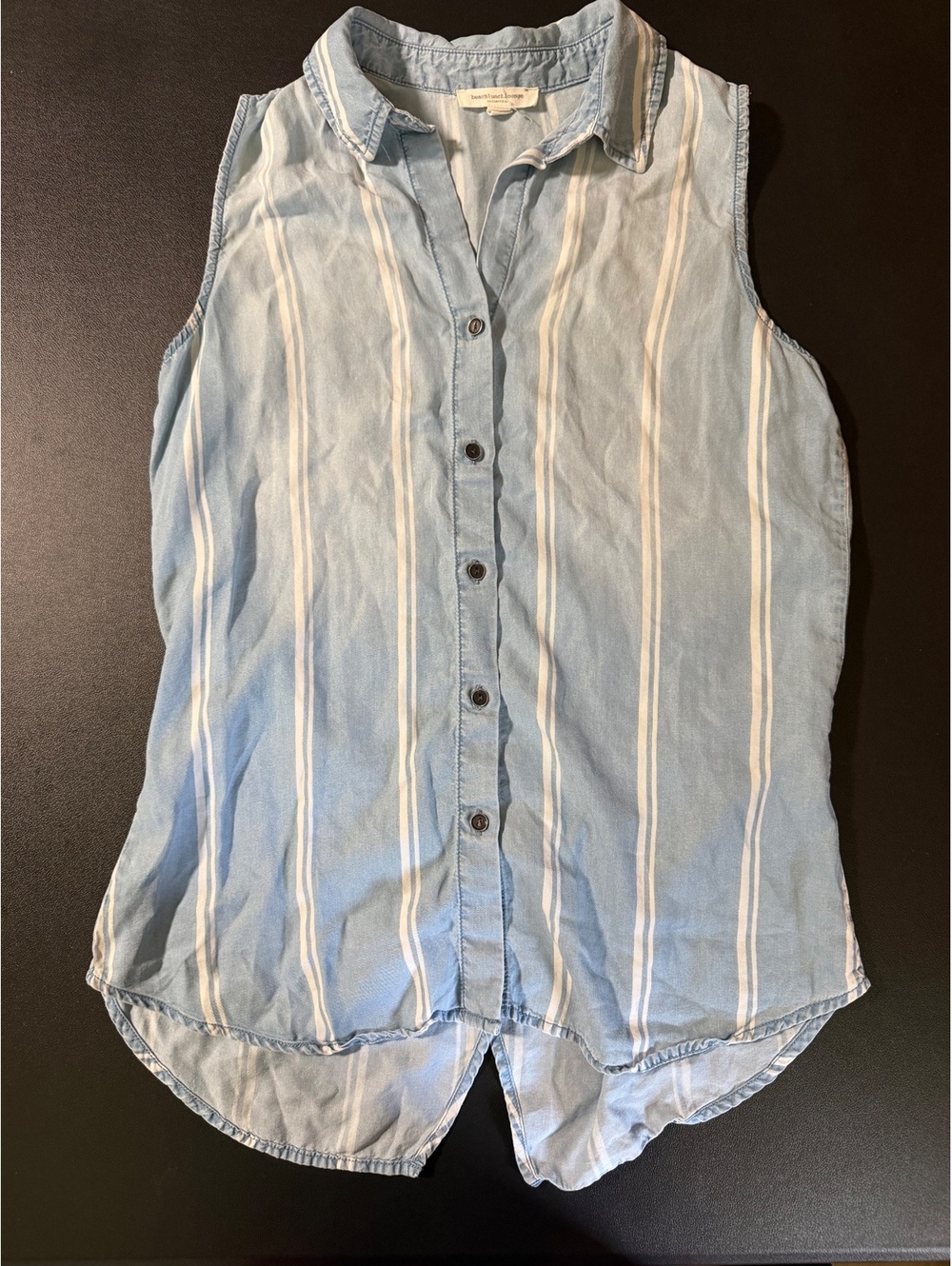 BeachLunchLounge Women's Sleeveless Chambray Button-Front Blouse with Vertical V